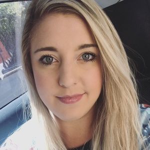 Meet your Posher, Hillary